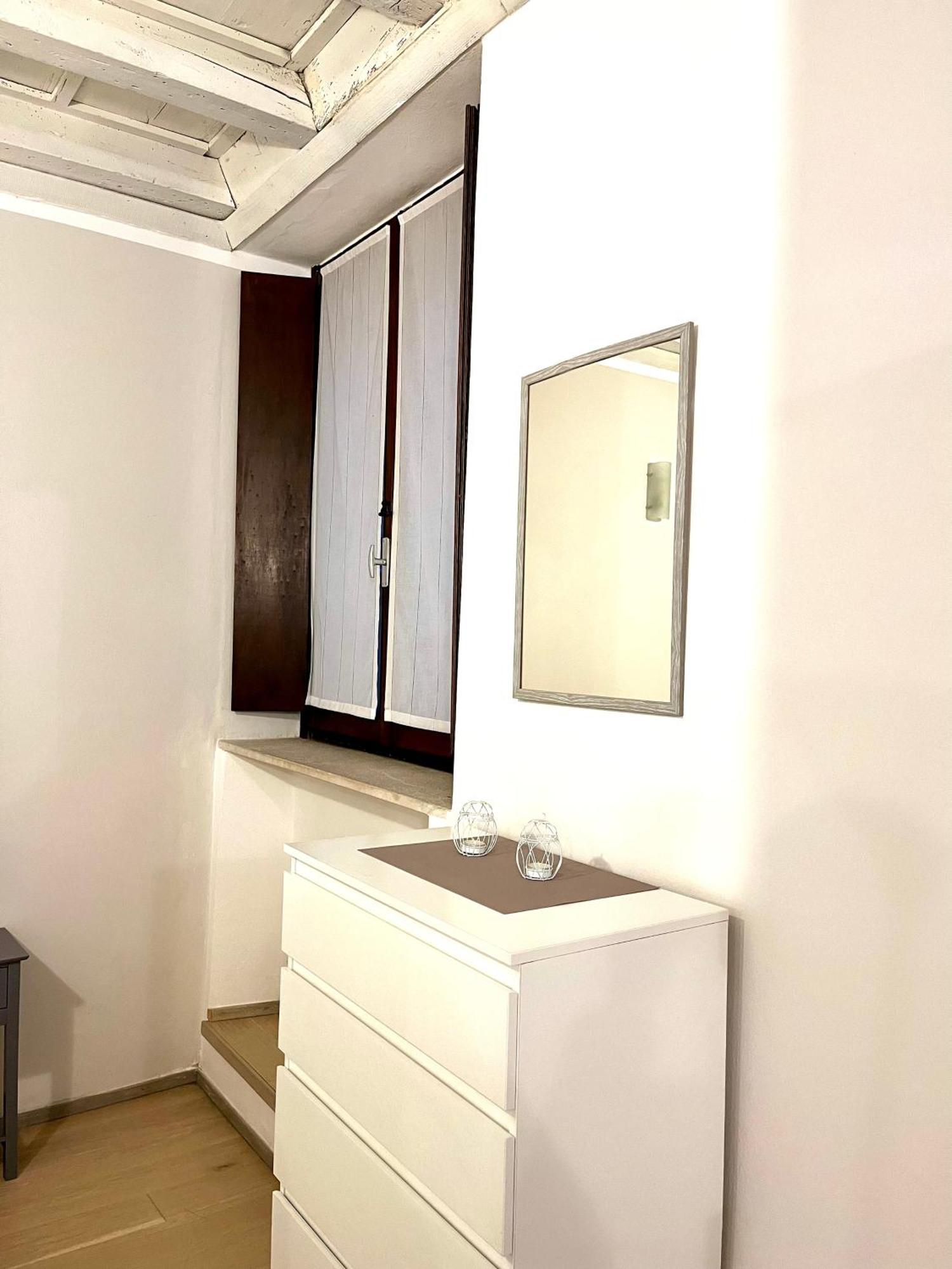 Residenza Serena Suite-Centro Storico Мантуя Екстер'єр фото
